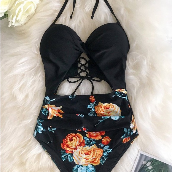 Black floral print one piece bathing suit - Picture 2 of 3